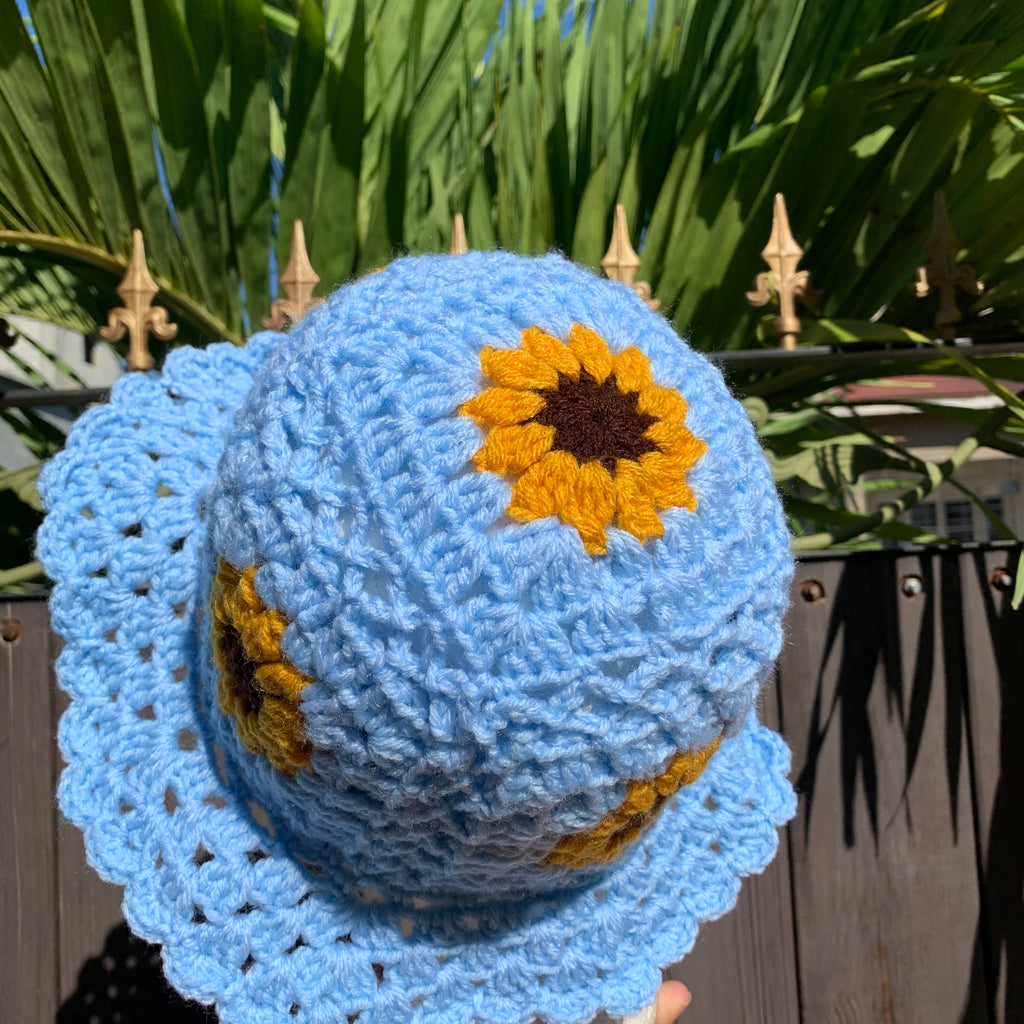 Gorro De Flores De Ganchillo
